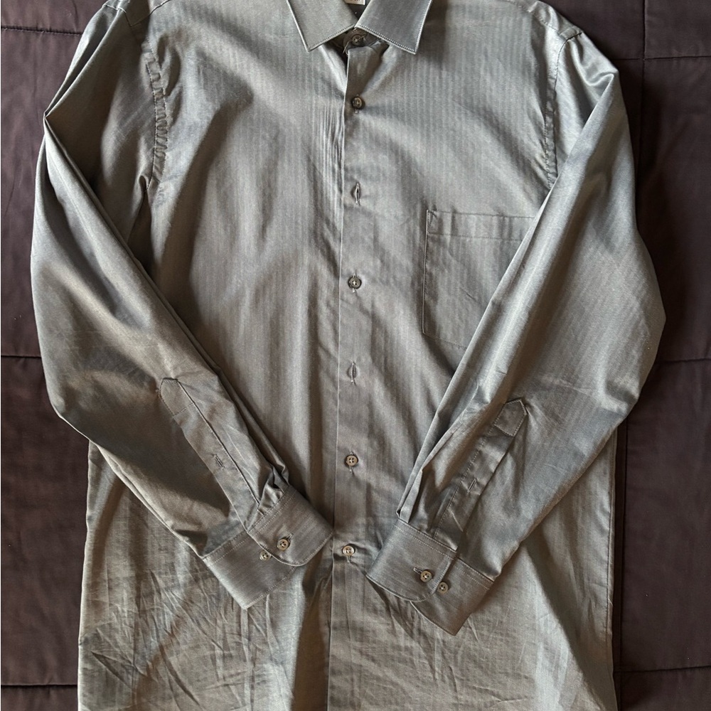 Men's Gray Dress Shirt